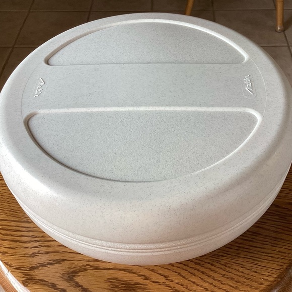 Aladdin Tempreserve Round Carrier - Picture 1 of 7